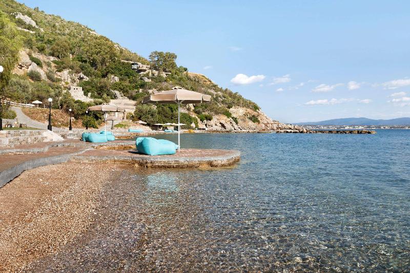 Ramada by Wyndham Loutraki Poseidon Resort - Plaj