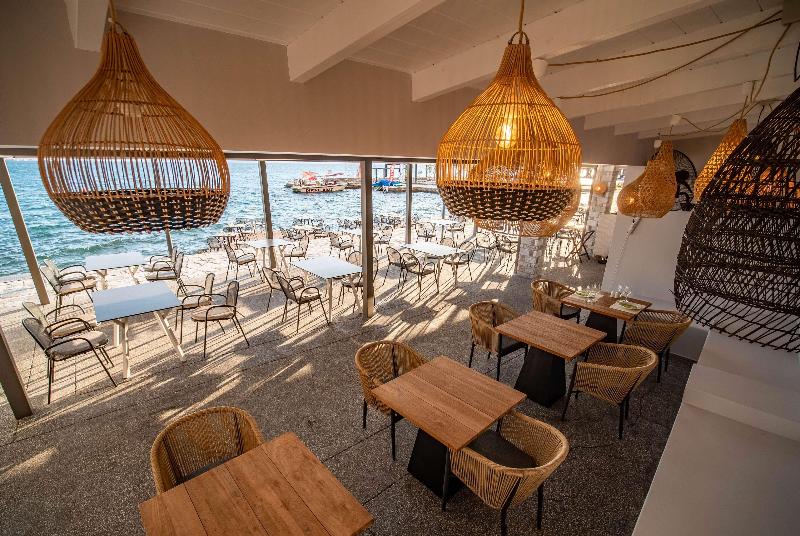 Ramada by Wyndham Loutraki Poseidon Resort - Restoran