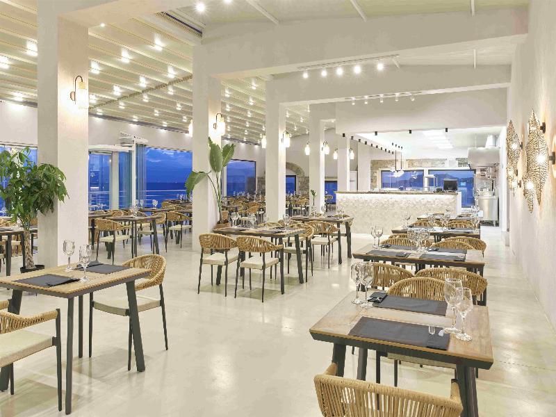 Ramada by Wyndham Loutraki Poseidon Resort - Restoran