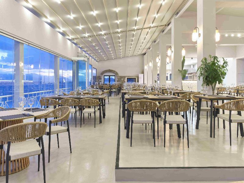 Ramada by Wyndham Loutraki Poseidon Resort - Restoran