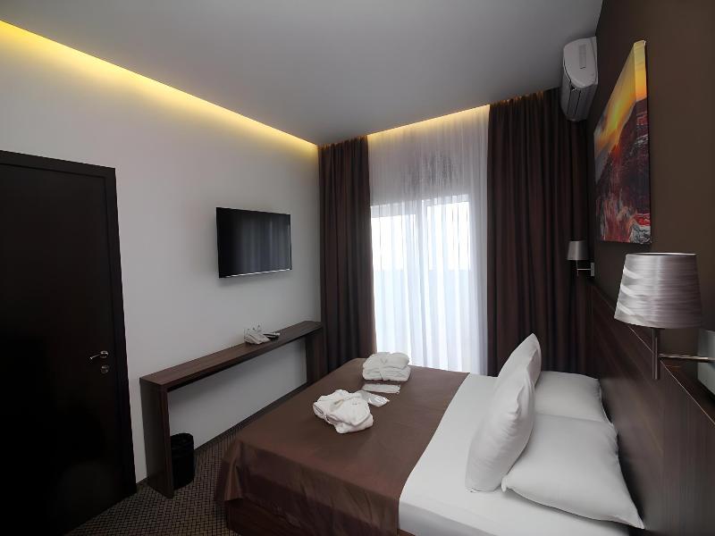 Sky Inn Batumi - Oda