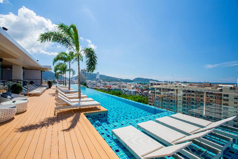 The Marina Phuket Hotel - Havuz