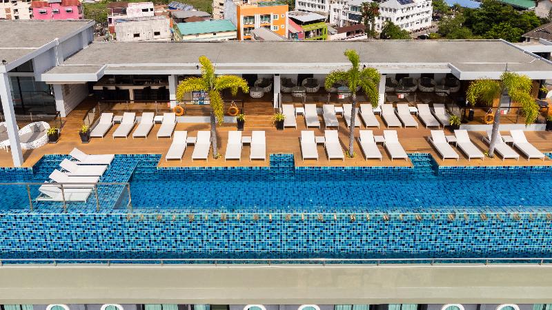 The Marina Phuket Hotel - Havuz