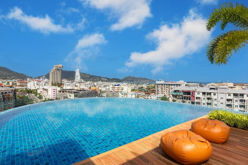 The Marina Phuket Hotel - Havuz
