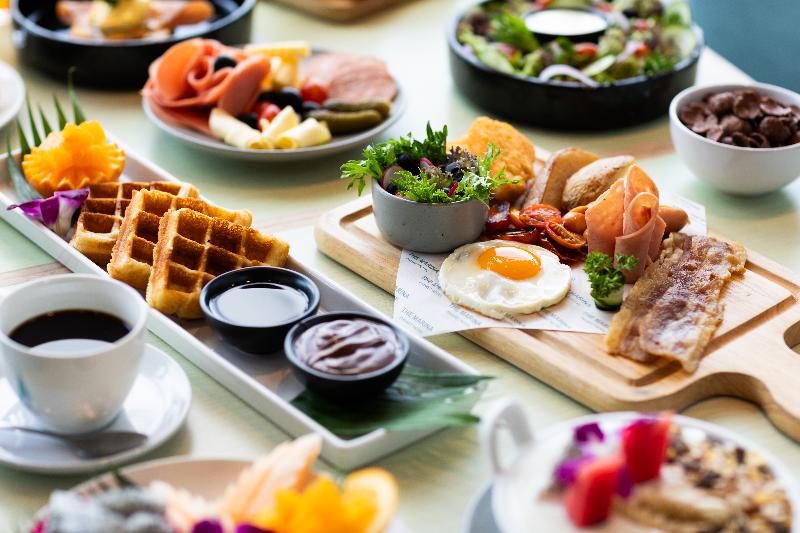 The Marina Phuket Hotel - Restoran