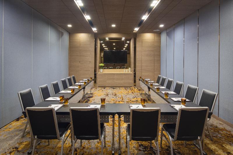 Solitaire Bangkok Sukhumvit 11 by Kingston Hotels - Toplantı