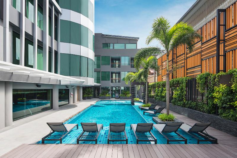 Solitaire Bangkok Sukhumvit 11 by Kingston Hotels - Havuz