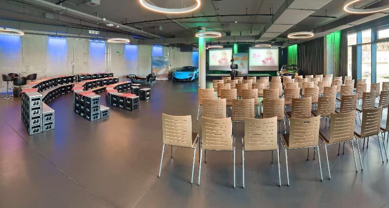 V8 Hotel Motorworld Region Stuttgart, BW Premier - Toplantı