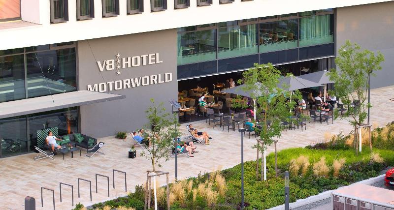 V8 Hotel Motorworld Region Stuttgart, BW Premier - Genel
