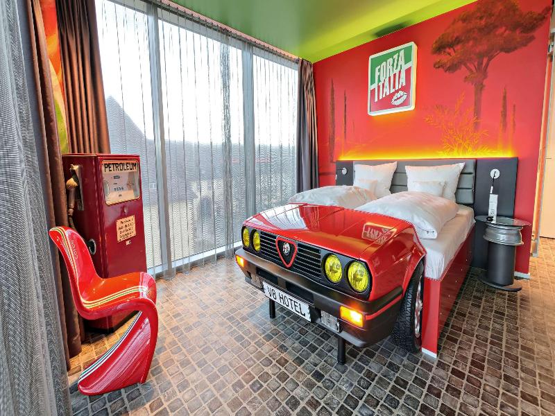 V8 Hotel Motorworld Region Stuttgart, BW Premier - Oda