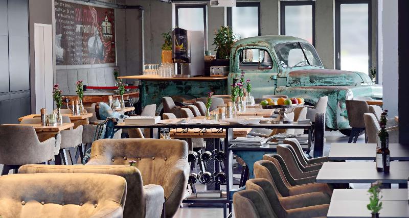 V8 Hotel Motorworld Region Stuttgart, BW Premier - Restoran