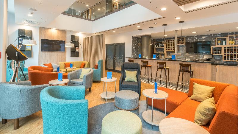 Premier Inn Hamburg City Hammerbrook - Lobi