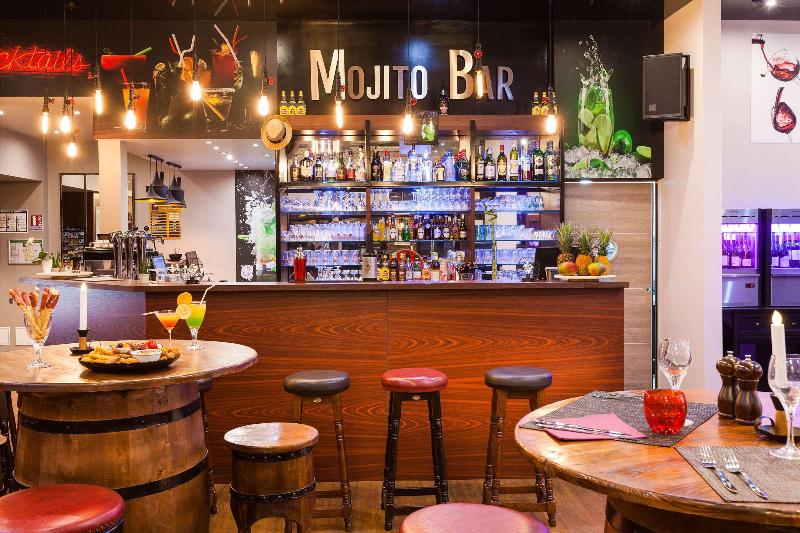 Comfort Hotel Orleans Olivet Provinces - Bar
