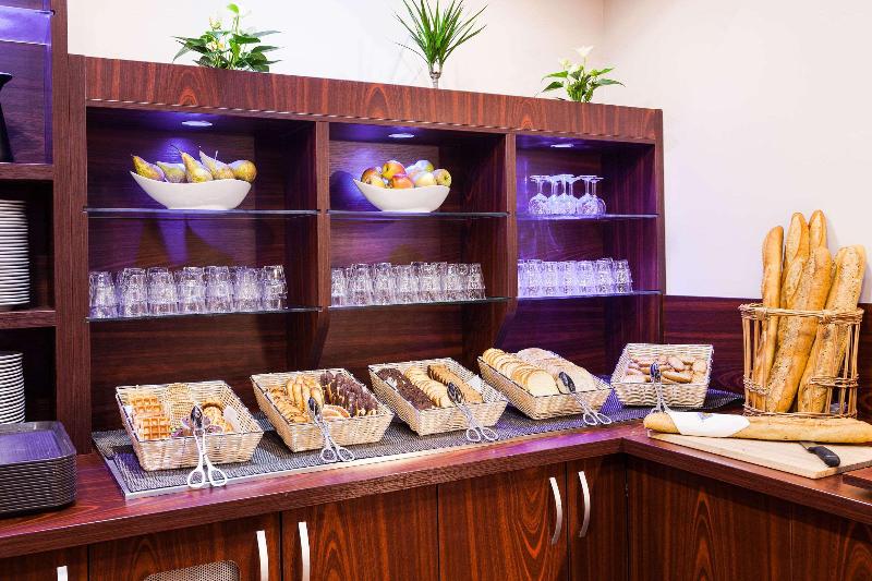 Comfort Hotel Orleans Olivet Provinces - Restoran