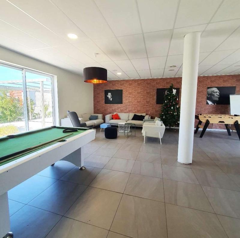 Brit Hotel Martigues - Lobi