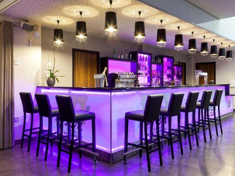 Brit Hotel PrivilÃ¨ge Figeac - Bar