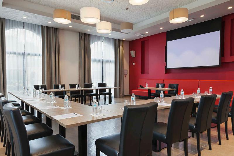 Brit Hotel PrivilÃ¨ge Figeac - Toplantı