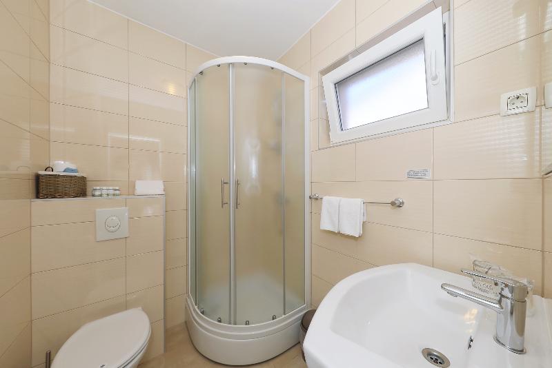 Vile Dalmacija - Oda