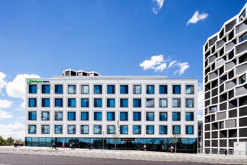 Holiday Inn Express Munich City West - Genel