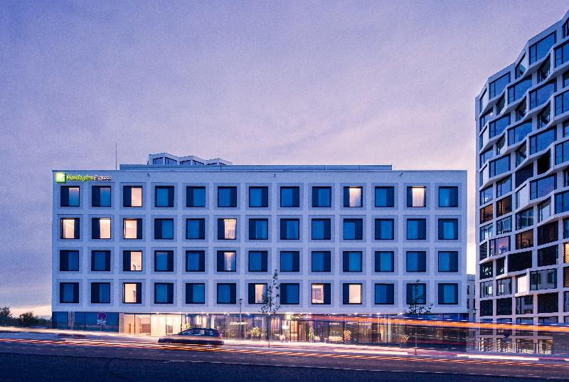 Holiday Inn Express Munich City West - Genel