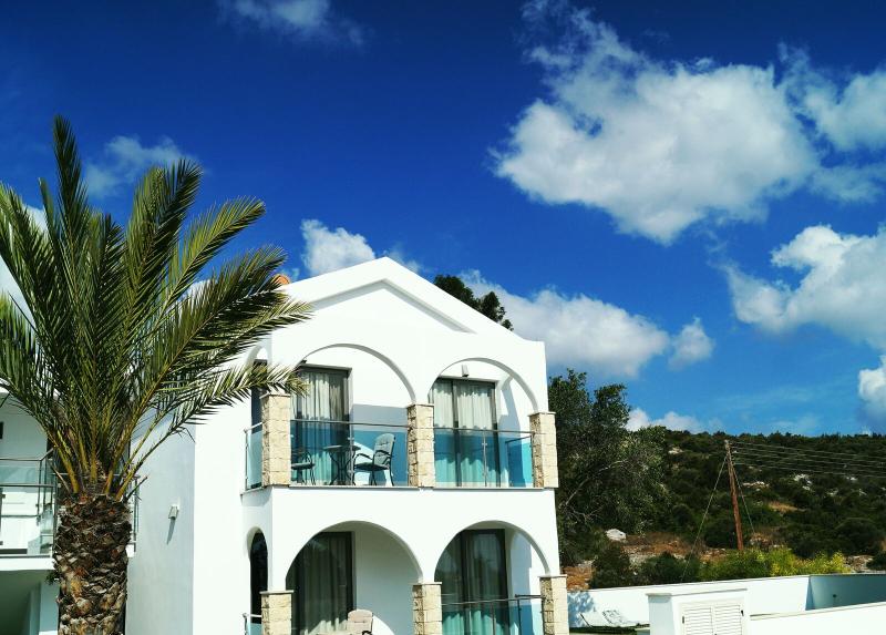 Latchi Escape Hotel and Suites - Genel