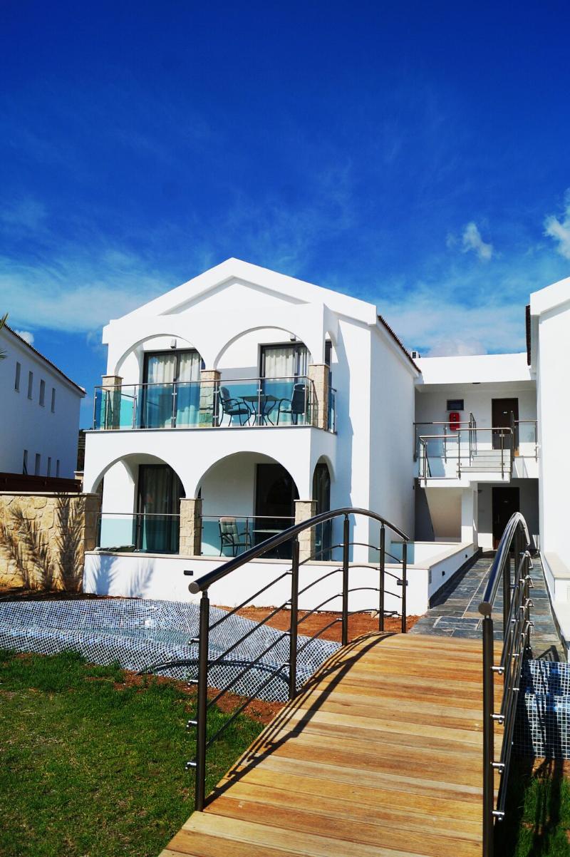 Latchi Escape Hotel and Suites - Genel