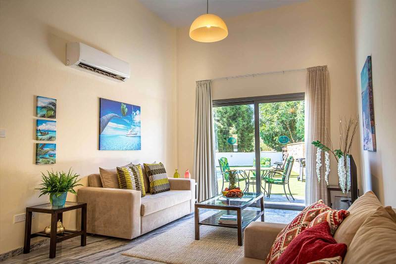 Latchi Escape Hotel and Suites - Oda