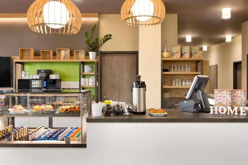 Premier Inn Freiburg City Nord Hotel - Bar