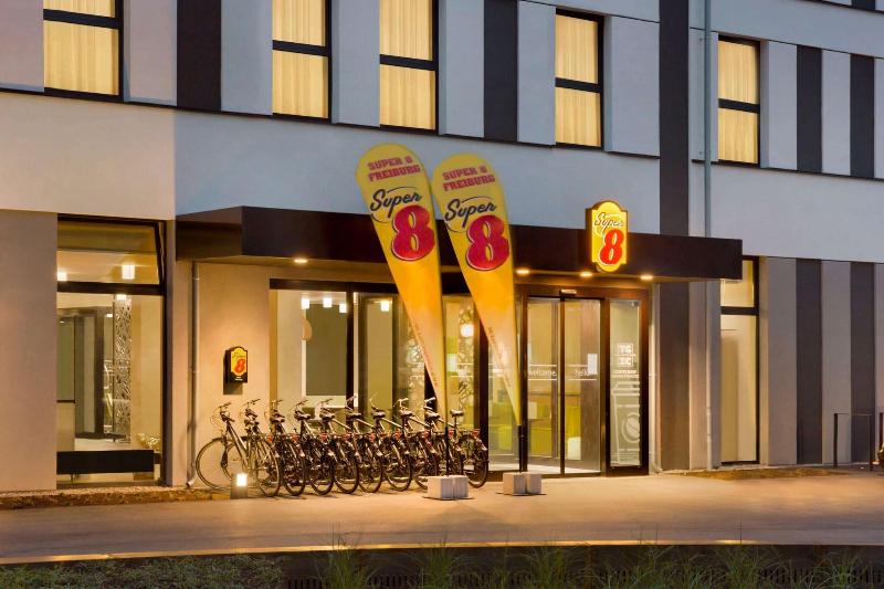 Premier Inn Freiburg City Nord Hotel - Genel