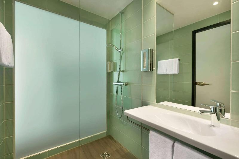 Premier Inn Freiburg City Nord Hotel - Oda