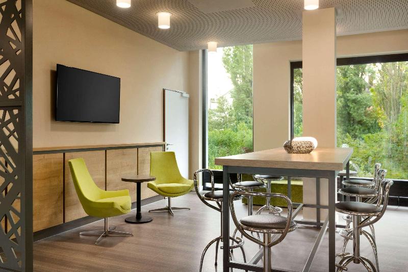 Premier Inn Freiburg City Nord Hotel - Restoran