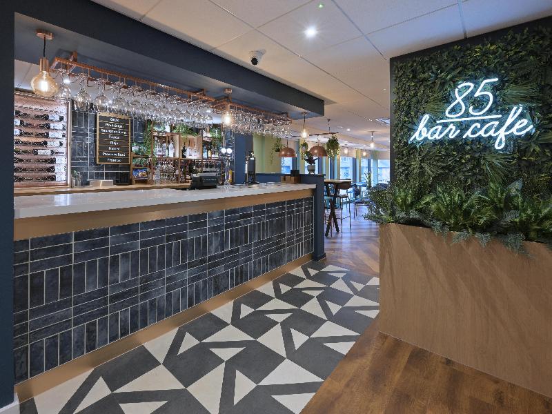Travelodge Harrogate West Park - Bar
