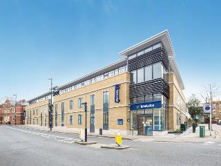 Travelodge London Richmond Central otel fotoğrafı