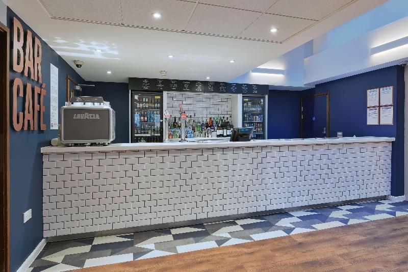 Travelodge Maidenhead Central - Bar