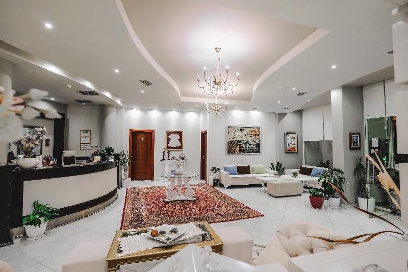 Hotel Oasis - Lobi