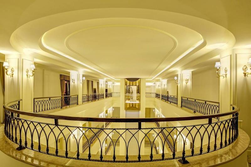 Garden Hotel Pristina - Lobi