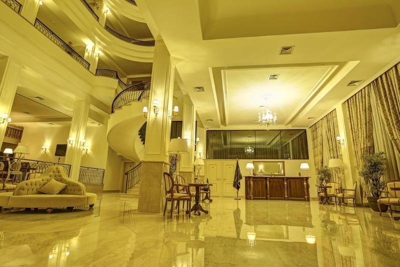 Garden Hotel Pristina - Lobi