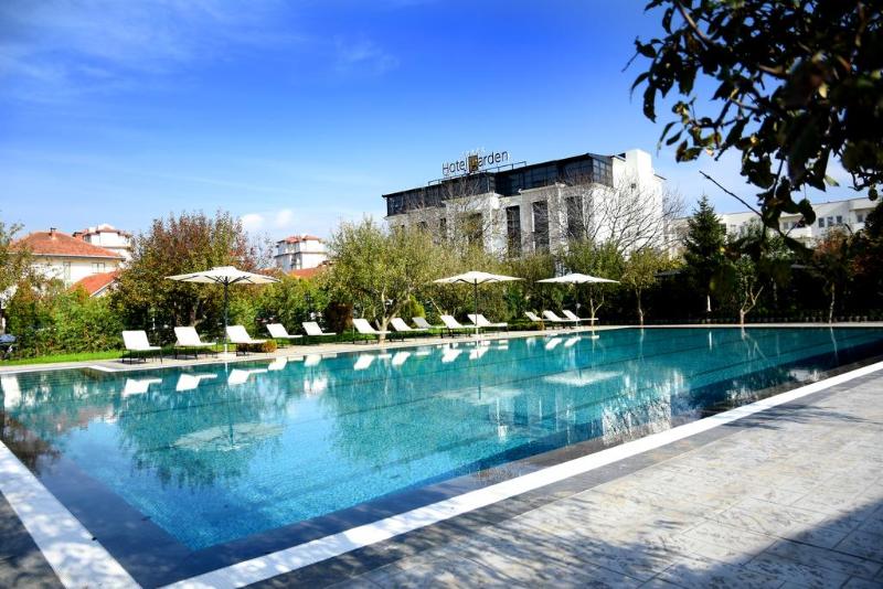 Garden Hotel Pristina - Havuz