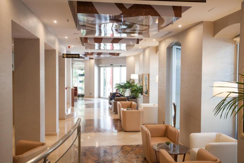 Colosseo Hotel Tirana - Lobi