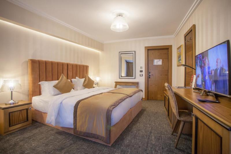 Colosseo Hotel Tirana - Oda