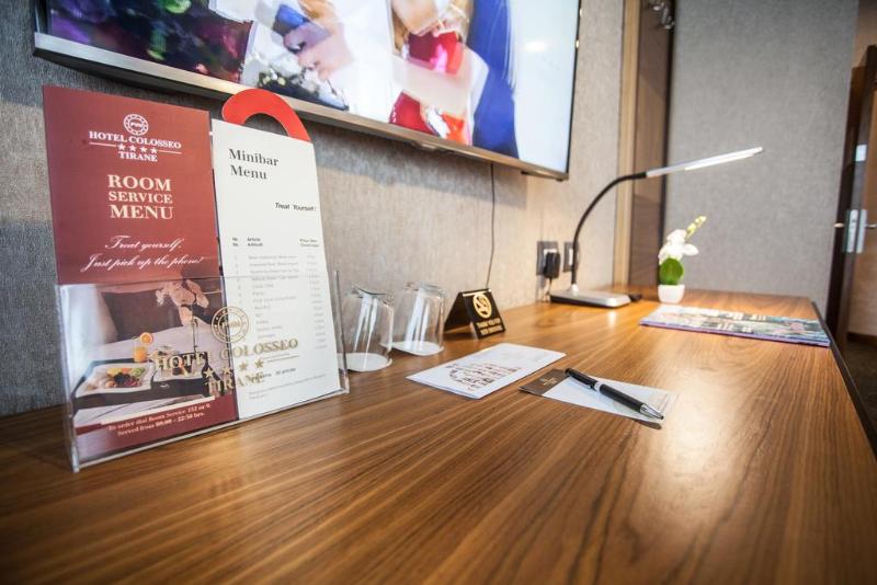 Colosseo Hotel Tirana - Oda