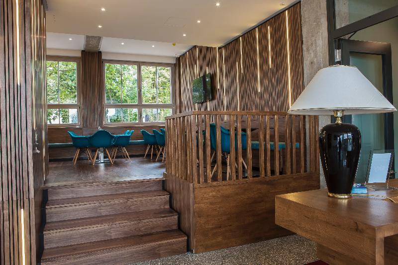 H24 Hotel Berlin Lichtenberg - Lobi