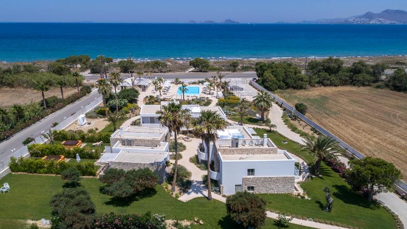 White Pearls Luxury Suites Adults Only - Genel