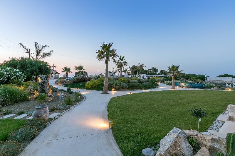White Pearls Luxury Suites Adults Only - Genel