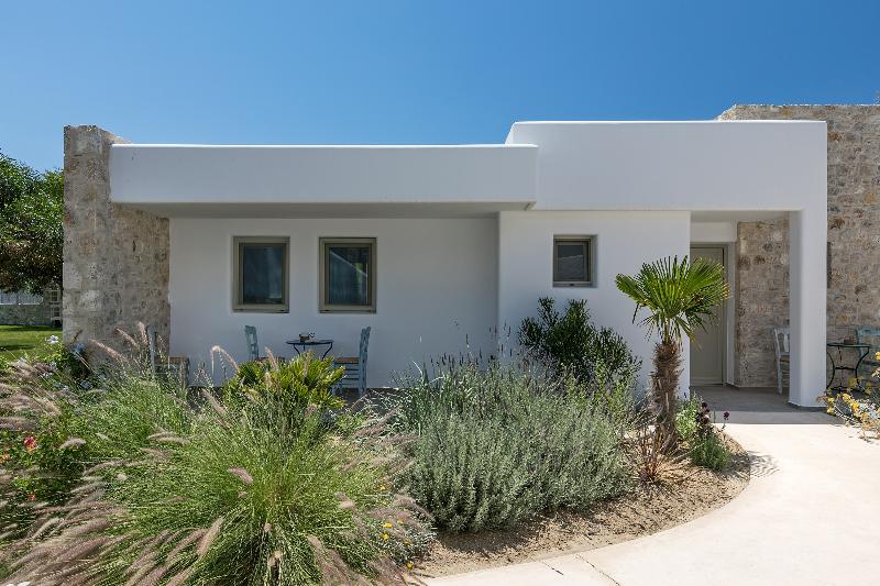 White Pearls Luxury Suites Adults Only - Genel