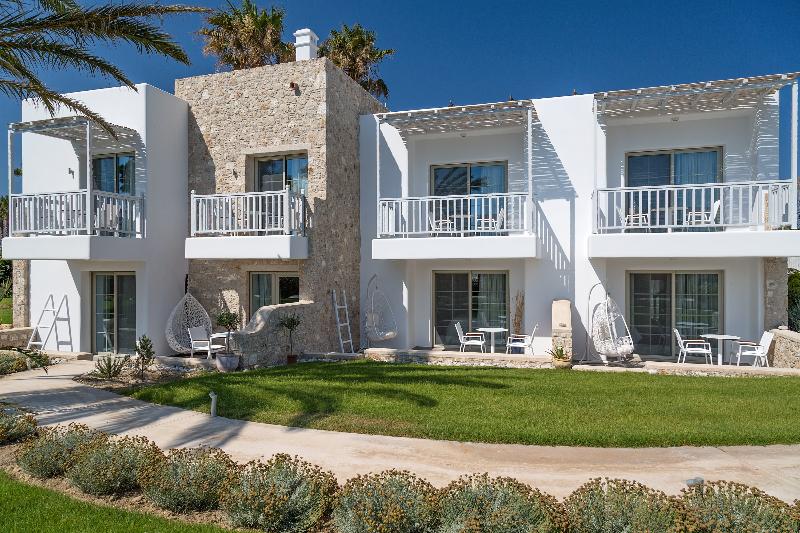 White Pearls Luxury Suites Adults Only - Genel