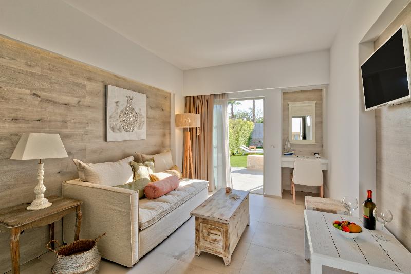 White Pearls Luxury Suites Adults Only - Oda