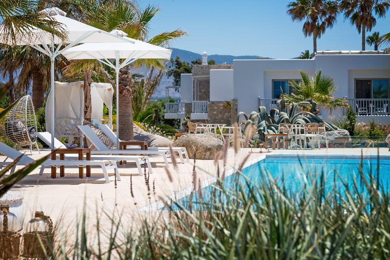 White Pearls Luxury Suites Adults Only - Havuz