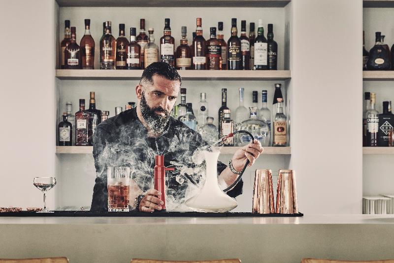 Canaves  Epitome - Bar