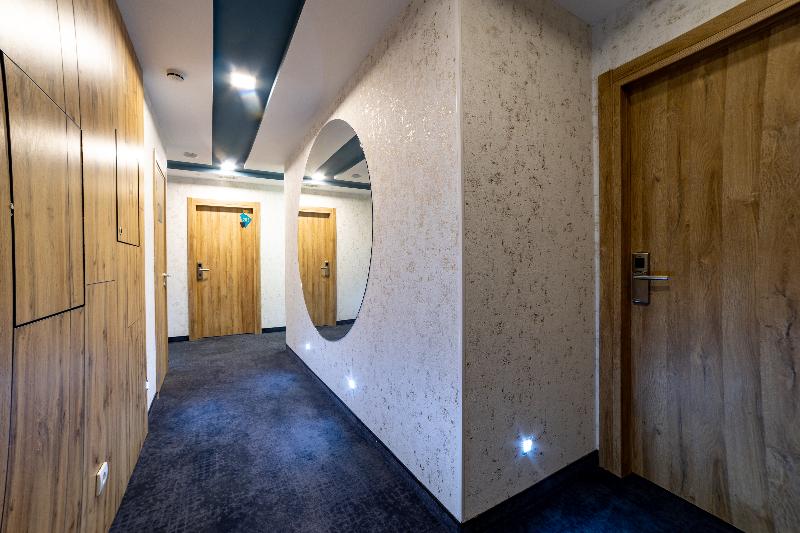 Mark Hotel Belgrade - Lobi